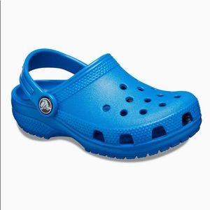 Blue kid’s Crocs